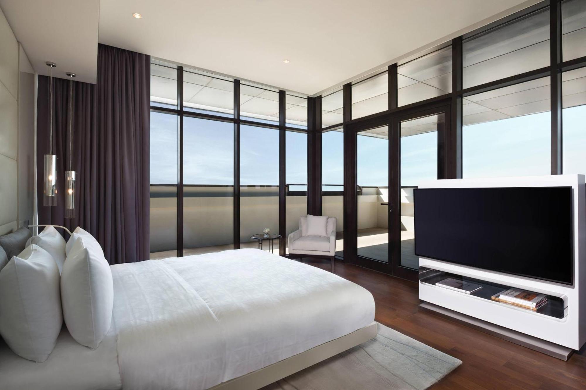La Ville Hotel & Suites City Walk Dubai, Autograph Collection Kültér fotó A bedroom at The Ritz-Carlton, Melbourne